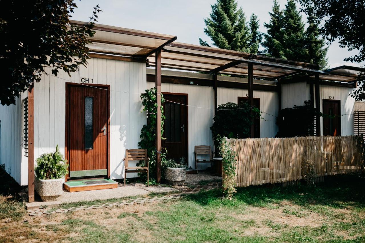 Hotel Camp Alpa Ostrovačice Exterior foto